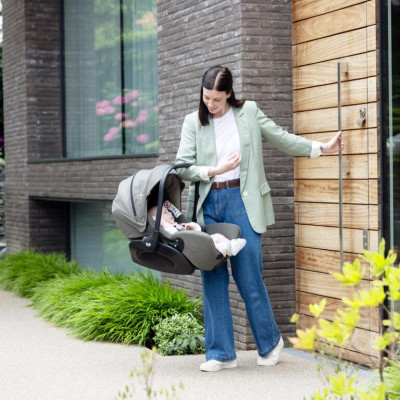 Joie i-Level™ Pro Signature ebony